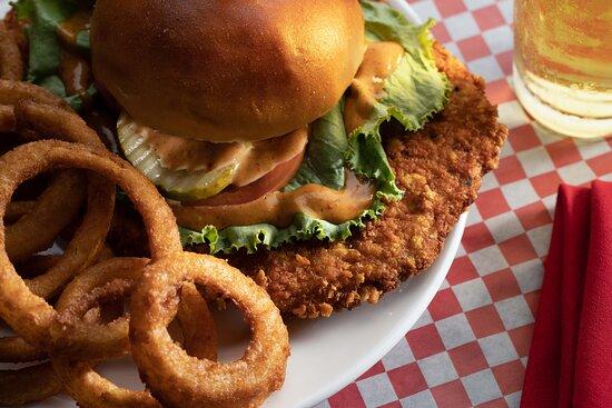 Draft Day Sports Lounge